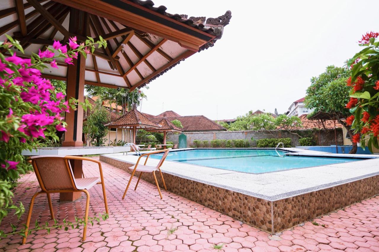 Sari Bali Cottage Кута Екстериор снимка