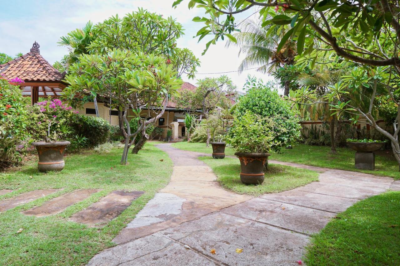 Sari Bali Cottage Кута Екстериор снимка