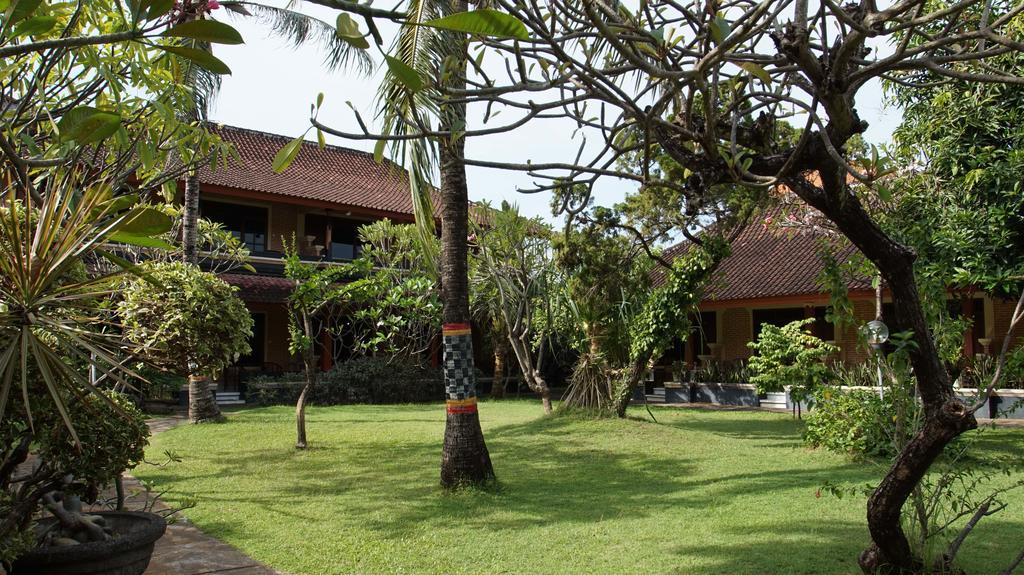 Sari Bali Cottage Кута Екстериор снимка